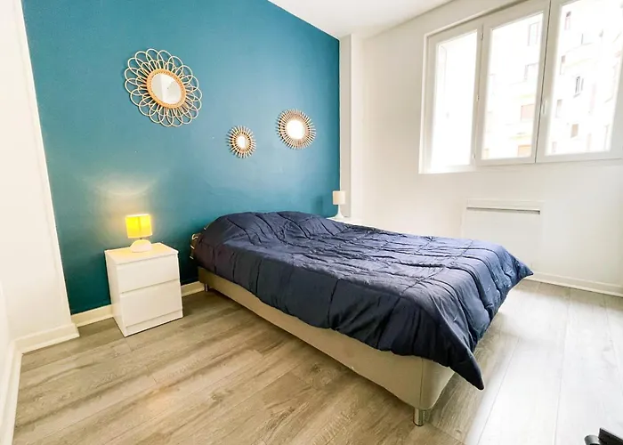 Apartamento #d5 Blue Lagoon T3 Sleeps 6 Caserne De Bonne *